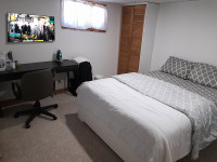 5 Minutes Walk to Algonquin - Girl Students -All Incl -Furnished