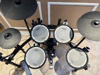 Roland TD-07KV V-Drums with Rack - All Mesh Heads