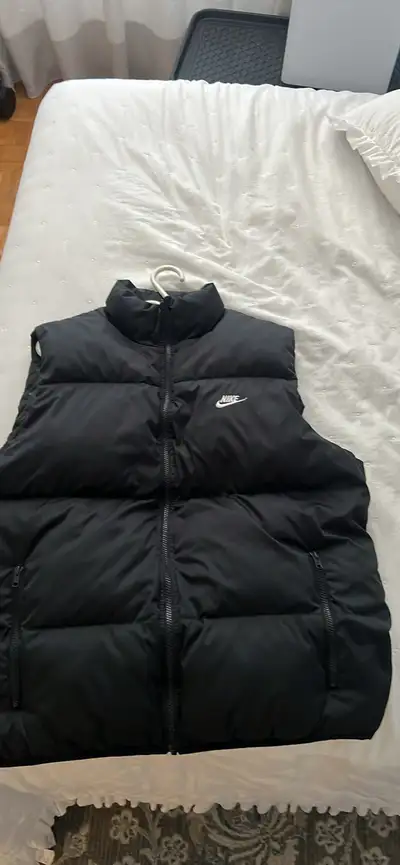 Black Nike puffer men’s, View more
