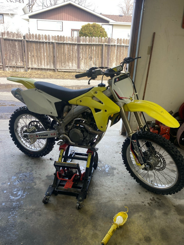 rmz 450 2005 in Dirt Bikes & Motocross in Regina