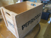1973 PEPSI COLA WOOD BOX CRATE SODA POP BOTTLE $40. MANCAVE