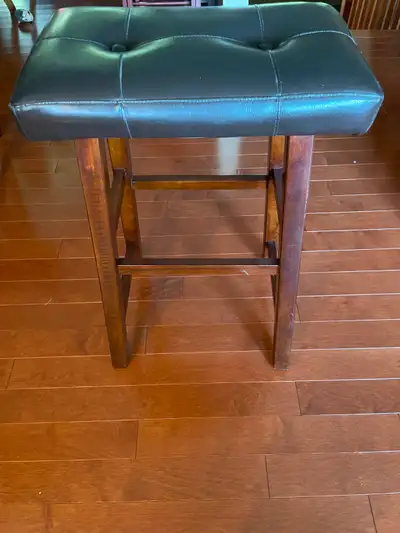 Vintage Look Backless Saddle Counter Height Stools, View more
