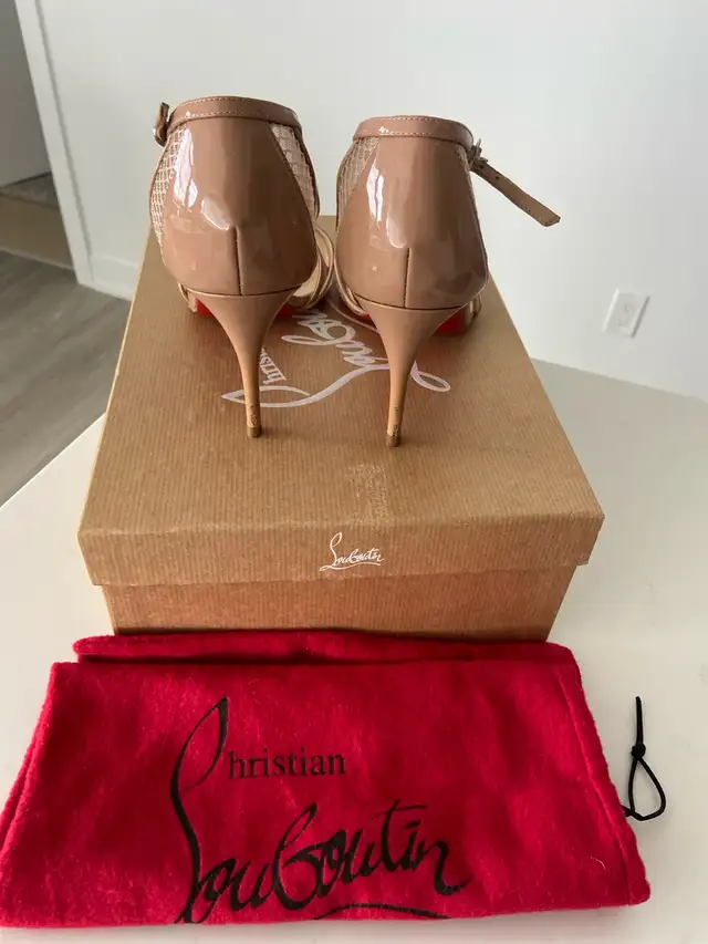 Ladies Christian Louboutin  Shoes in Women's - Shoes in City of Toronto - Image 4