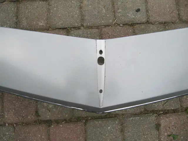 Classic Pontiac Grand Prix Front End Fascia XCond Rare 1981-1988 in Arts & Collectibles in Mississauga / Peel Region - Image 5