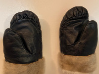 2 pairs of Nunavut women’s mittens 