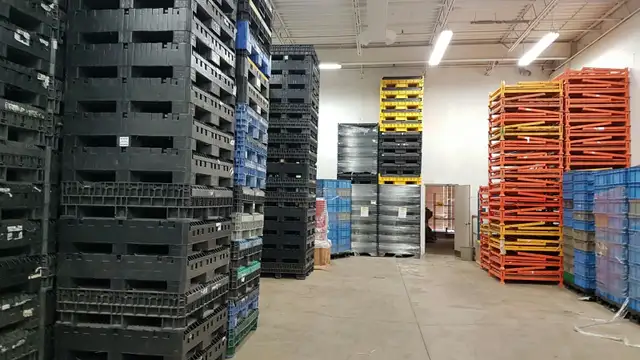 USED BULK CONTAINERS, PLASTIC BULK BOXES, COLLAPSIBLE BULK BINS in Tool Storage & Benches in Sudbury - Image 7