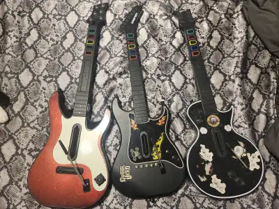 Lots de guitar de guitar hero, View more