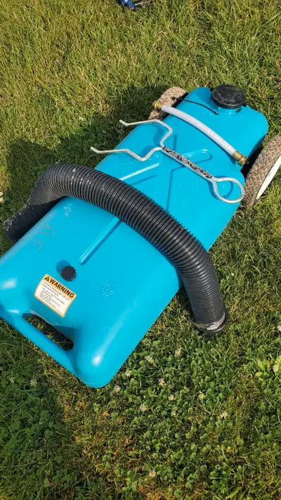 Tote Along Honey Wagon. Excellent condition and clean. Been stored and used very sparingly. 15 gallo...