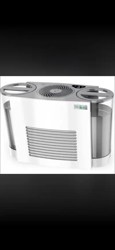 Vornado 2 Gallon Evaporative Humidifier Like new. Comes with brand new filters in box. No issues. Ha...