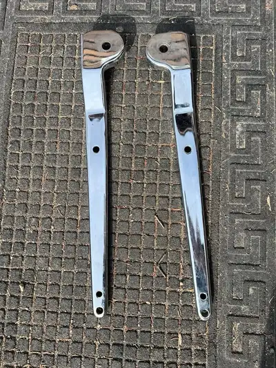 1991 1992 Harley-Davidson Dyna Rear Fender Struts $85CAD Used condition Early Dyna May fit other yea...