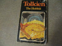 J.R.R. Tolkien - Hobbit - Unwin 1979 paperback