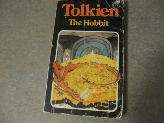 J.R.R. Tolkien - Hobbit - Unwin 1979 paperback in Fiction in City of Halifax - Image 2