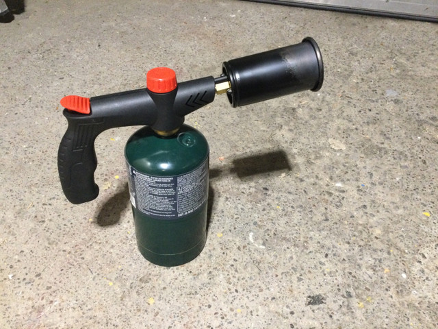 Blow torche   $ 25 dans Ventes de garage  à Laval/Rive Nord - Image 4