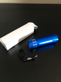 New Mini Flashlight (Approx. 4-5 Inches Long)