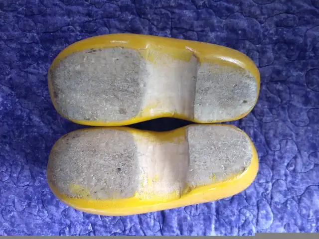 Dutch Clogs Wood (Vintage) in Arts & Collectibles in Mississauga / Peel Region - Image 5