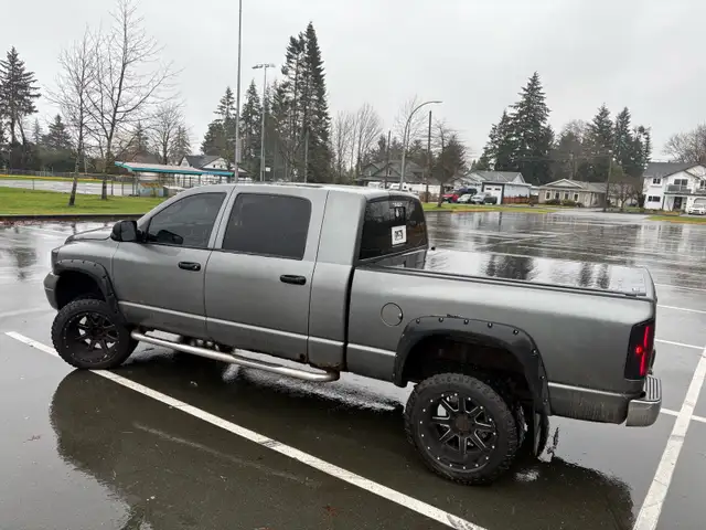 2006 Dodge Ram 2500 5.9L Cummins in Cars & Trucks in Campbell River - Image 4