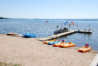 Waterfront Cottages on Golden Lake/Beachfront in Ontario - Image 4