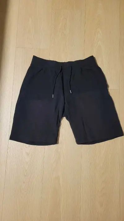 UNIQLO Black Sweat Shorts Size S, View more