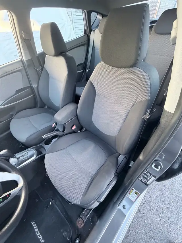 2014 Hyundai Accent GL600053742694584322
