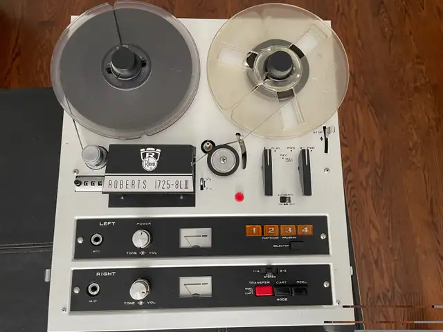 Roberts 1725-8L - ||| Reel to Reel stereo deck in Stereo Systems & Home Theatre in Markham / York Region - Image 4