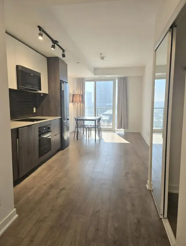 ✨ Brand NEW 1 Bed   Den / 1 Bath  (East Downtown, Toronto)✨