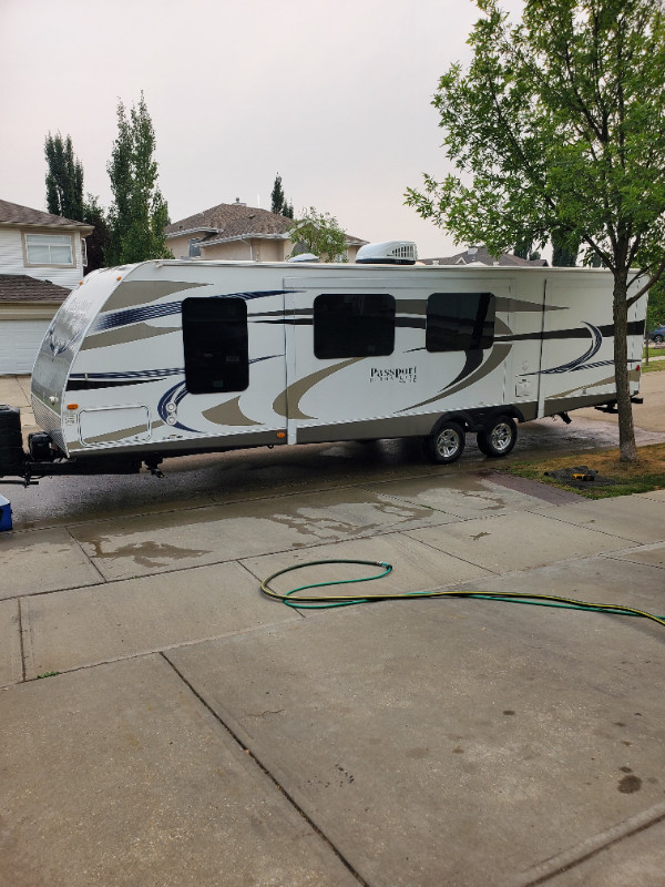 2014 Keystone Passport Ultra lite 33BHS in RVs & Motorhomes in Edmonton