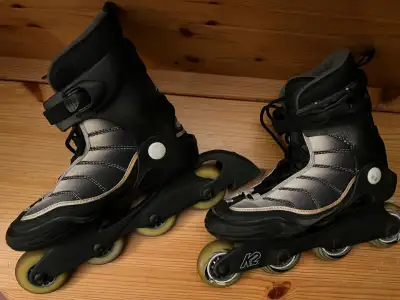 K2 Freedom Rollerblades/Inline skates, Men's size US 8 (Eur 40.5) in good condition. Boot-bag includ...