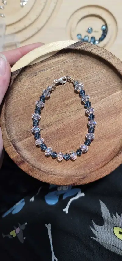 Stunning Swarovski Crystal bracelet with black hematite accents and 925 silver clasps QUALITY GARENT...