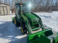 2012 John Deere 3720 Tractor