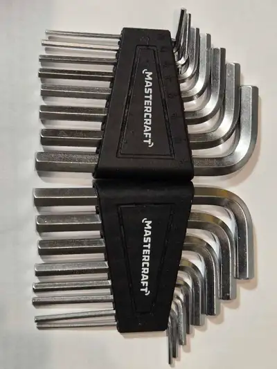 This is a Mastercraft set of imperial and metric hex keys. These are in good shape. Perfect for anyo...