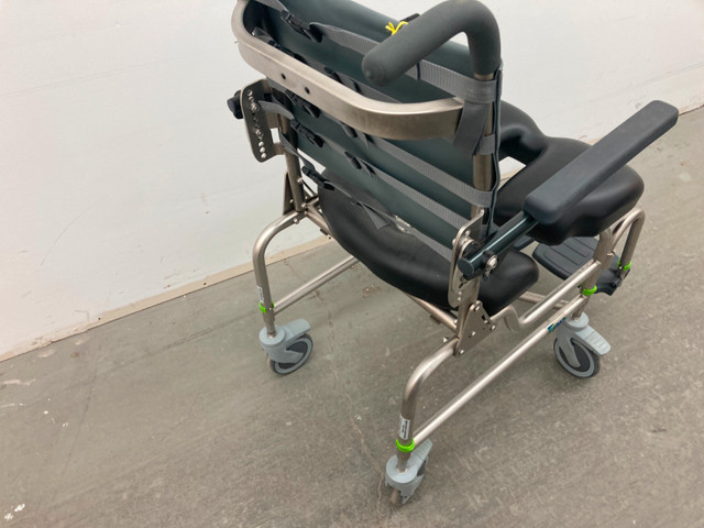 Raz Design RAZ-AP Attendant Propel Shower Commode Chair in Health & Special Needs in Calgary - Image 3