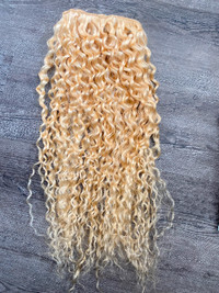 22” curly blonde human hair extensions 100 grams NEW