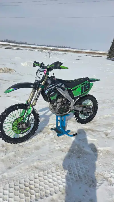 I have a 2008 kx250f that's been well kept. Parts include: Cylinder works big bore 270 Cylinderworks...