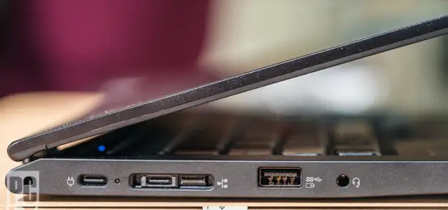 ! Lenovo ThinkPad Yoga Hybrid 13″ laptop i7-10610U 16Gb 256G SSD in Laptops in City of Montréal - Image 4