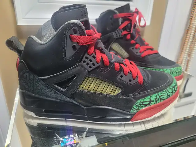 Nike Air Jordan Spizike OG Black Red Green size 9 in Men's Shoes in Kitchener / Waterloo - Image 6