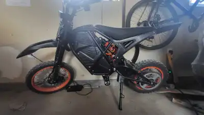 Windrome RM7 Electric Bike, View more