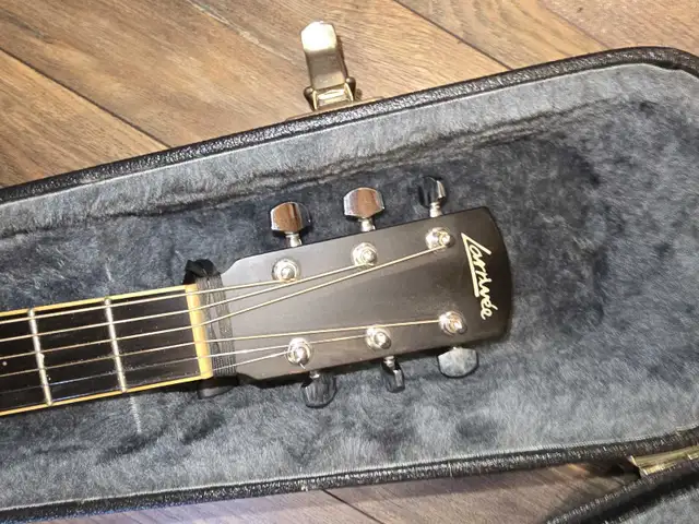 Larrivee acoustic guitar in Guitars in Stratford - Image 4