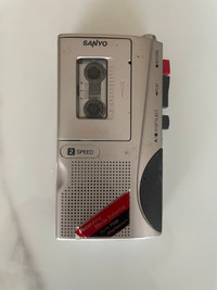 Sanyo TRC-530M Handheld Cassette Voice Recorder