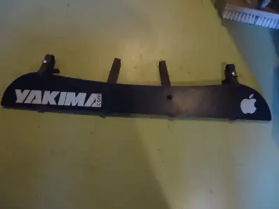 Yakima Windshield - 36” Fairing For round bars