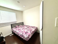 Room in sharing for 2 girl with Pbi Veg food-$550 Each- Malton