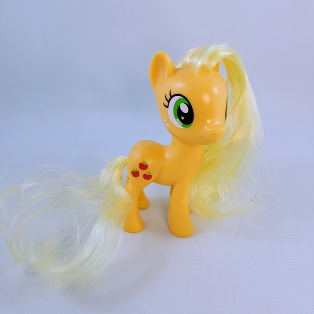 Apple Jack My Little Pony G4 Brushable MLP 2016 Friendship Is Ma in Toys & Games in Strathcona County