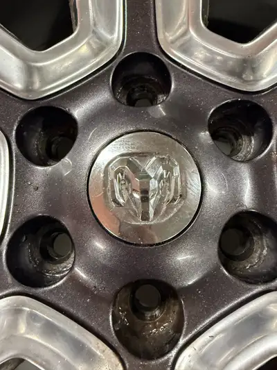 Set of 4 RAM stock rims with TPMs also used on my CHEV SILVERADO 1500 - 5 years old some clear coat...
