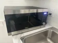1.6 cu ft. Galanz microwave