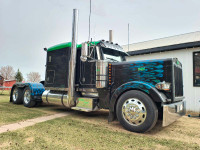 2002 379 Peterbilt flat top