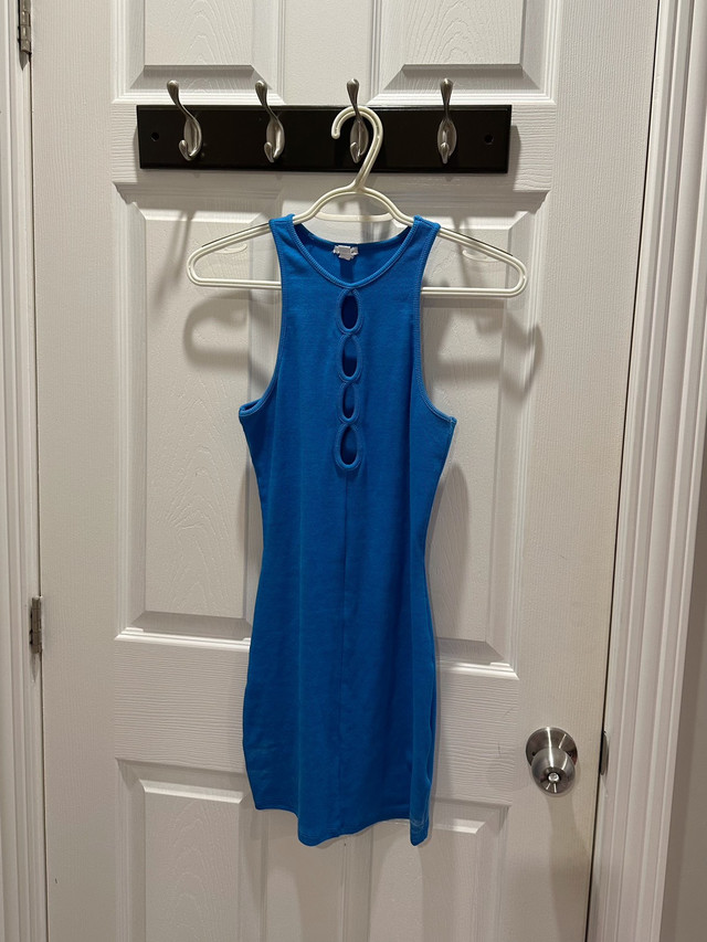 Garage blue cutout dress | Femmes - Robes et jupes | Laval/Rive Nord |  Kijiji