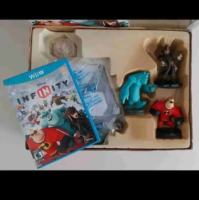 Disney Infinity Starter Pack Nintendo Wii U Game in Nintendo Wii U in Laval / North Shore - Image 2