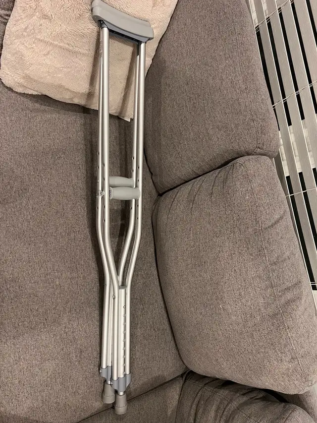 Aluminum Underarm Crutches