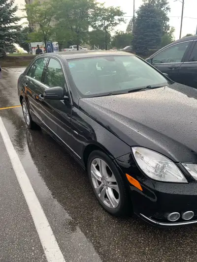 2011 Mercedes E350 Bluetec diesel , leather , sunroof , navigation , new tires and brakes , serviced...