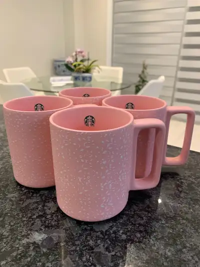 4 Starbucks Mugs (355ml/12oz), View more