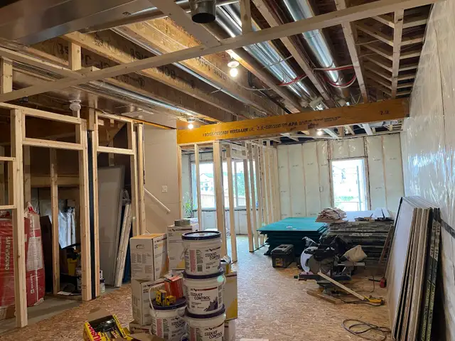 Handyman64700581962498122